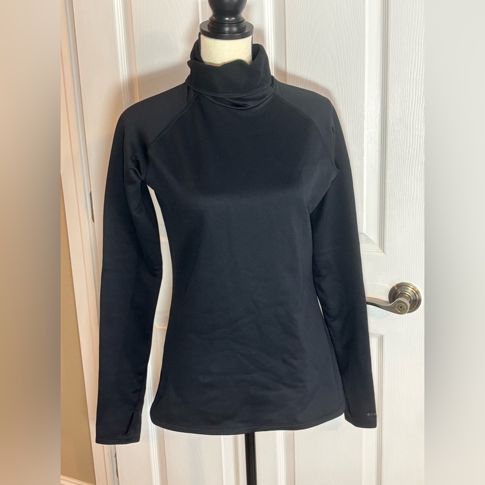 PRICE⬇️Columbia Black Long Sleeve Turtleneck Top